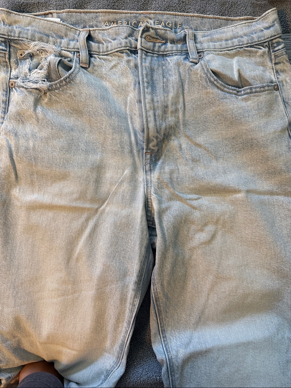 American Eagle Outfitters Light Blue Distressed Denim Jeans
